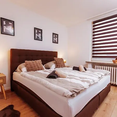 Brick & Cozy - - Netflix - Wifi - 4 Person Lejlighed *