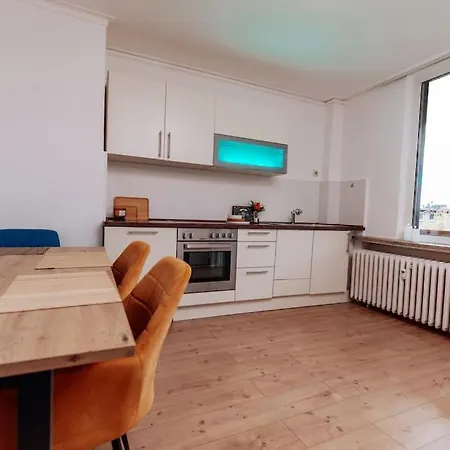 Brick & Cozy - - Netflix - Wifi - 4 Person Lejlighed