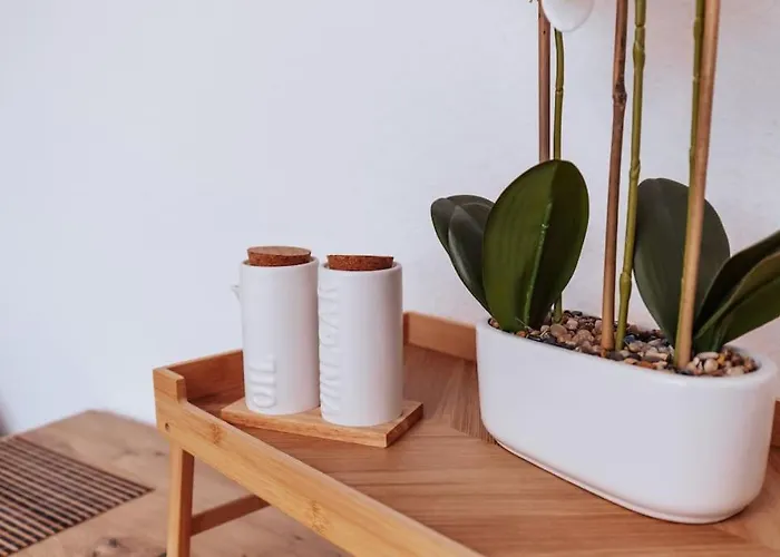 Brick & Cozy - - Netflix - Wifi - 4 Person شقة غيلسنكيرشن