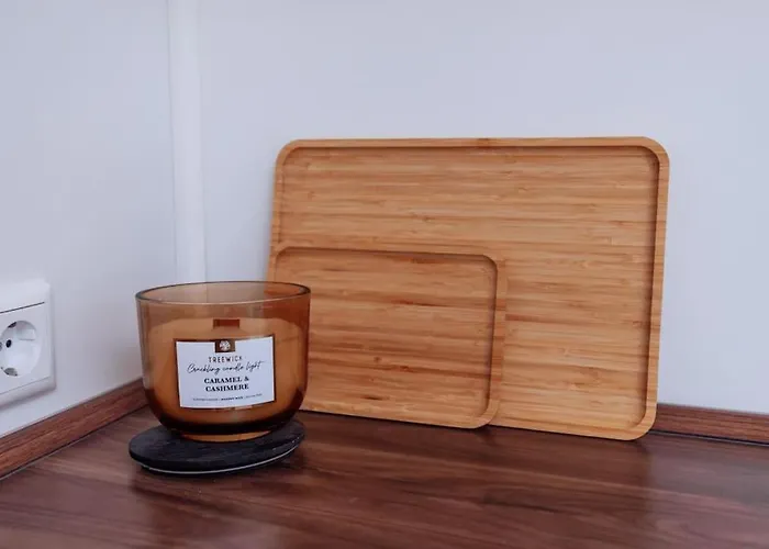 Brick & Cozy - - Netflix - Wifi - 4 Person *