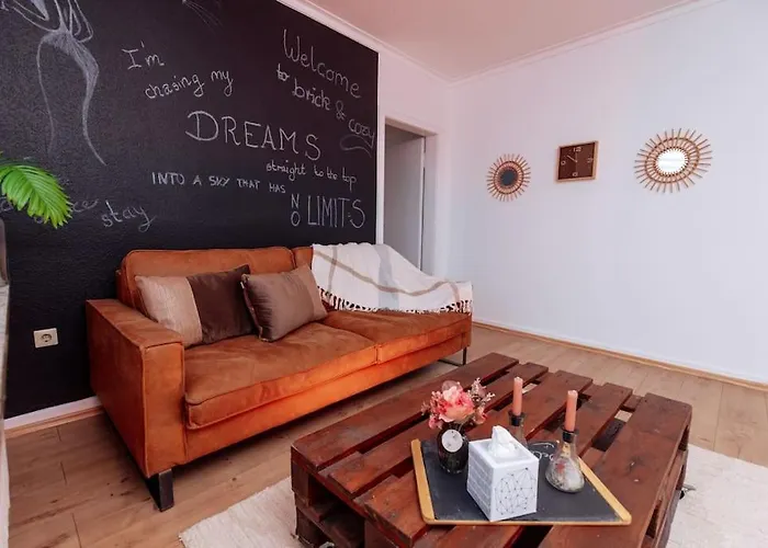 Brick & Cozy - - Netflix - Wifi - 4 Person Apartmán Gelsenkirchen